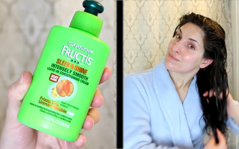 Applying-Conditioner Applying-Conditioner