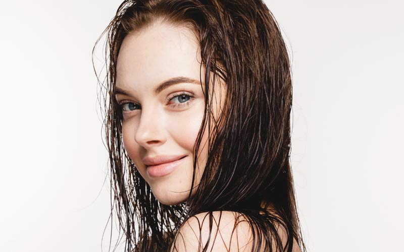CAN I WET MY HAIR EVERYDAY? | EASY STEPS IN 2021 1 Can-I-Wet-My-Hair-Everyday